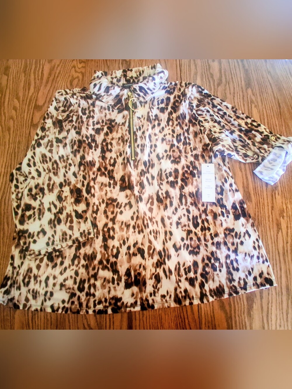 NWT Wo.ens Top BY thomas & Olivia,creams & Brownscolors, sz 2X